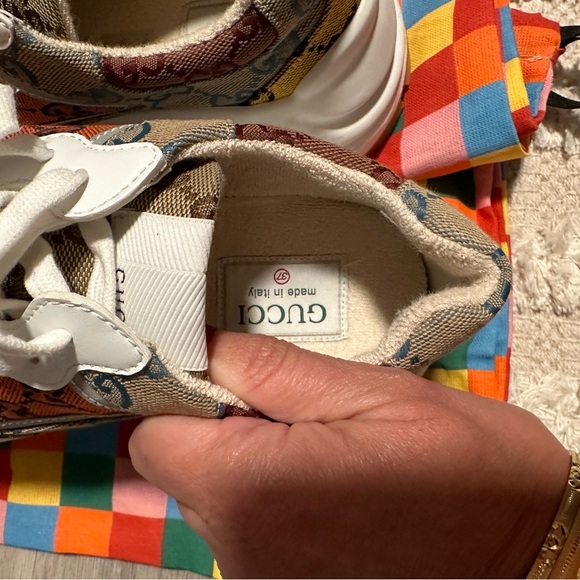 Authentic women’s Gucci sneakers. - Picture 6 of 7